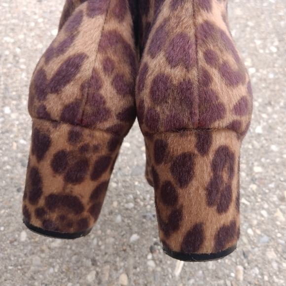 Nine West Brown & Tan Leopard Faux Fur Ankle Booties Women's Size 7.5 - Picture 3 of 14
